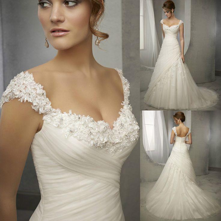 Mariage - Lace V-neck Long Wedding Gown
