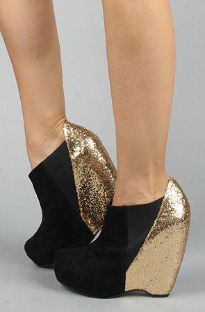 Hochzeit - Senso Diffusion The Narcisco Shoe In Black Suede And Gold GlitterExclusiveLimited Edition