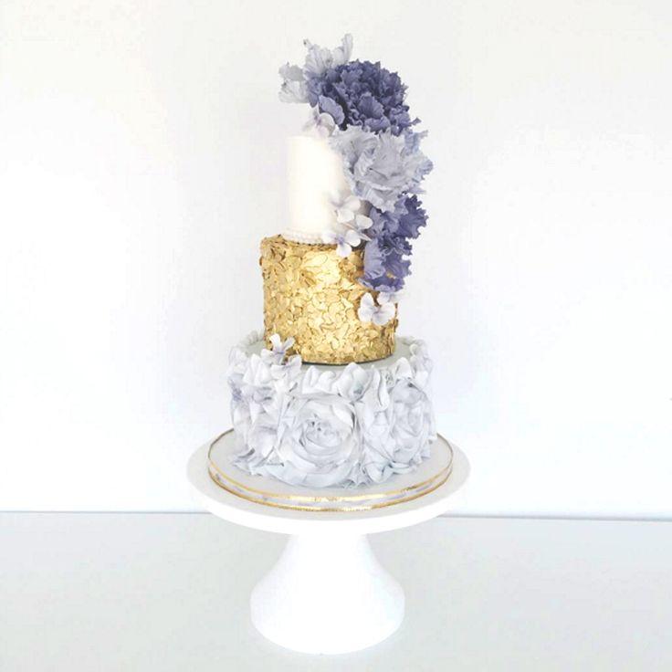 Hochzeit - The Coolest Wedding Cakes On Instagram