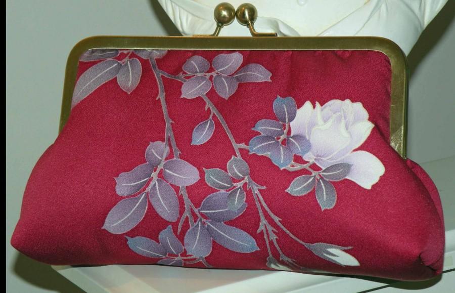 زفاف - Floral Silk Kimono Fabric Clutch Bag Purse Bridal/Bridesmaid/Wedding Gift..Roses Are Red..Magenta/Lavendar..Floral Buds/SALE