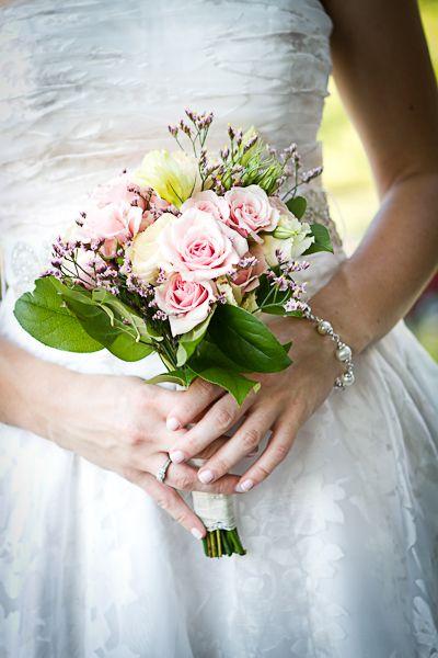 Hochzeit - Real Wedding: Schirin And Cris' New Jersey Manor Wedding