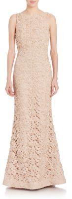 Hochzeit - Alice and Olivia Kacie Embroidered Open Back Gown