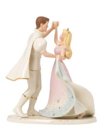 Mariage - 27 Magical Disney Wedding Cake Toppers