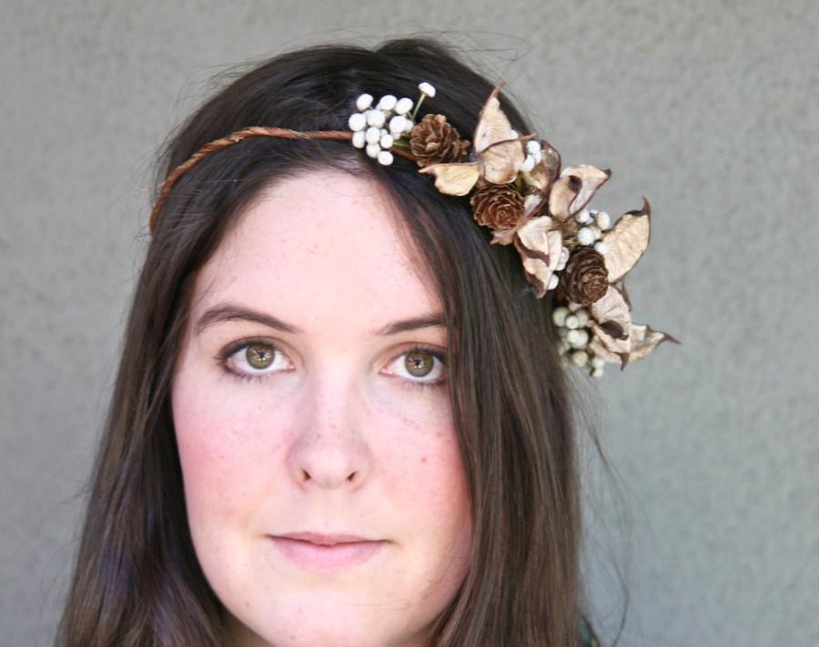 Hochzeit - Rustic Bridal Wreath Crown of Pine Cones and Dried Pods, Woodland Bridal Hair Woman's Wedding Accessory