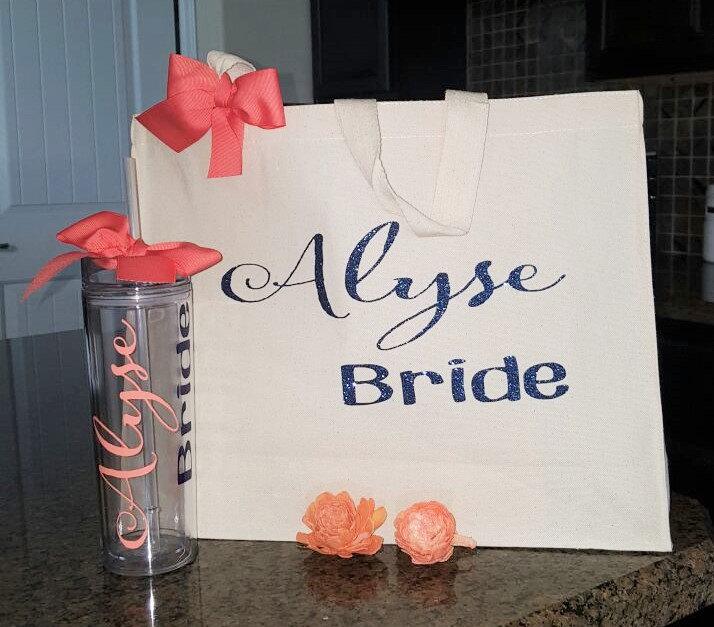 Hochzeit - Set....Tote Bag Bride And Tumbler.Personalized Tote Bag and Tumbler,Bridesmaid Gift,Wedding Gift,Bridesmaid Tumbler,Tumbler Personalized