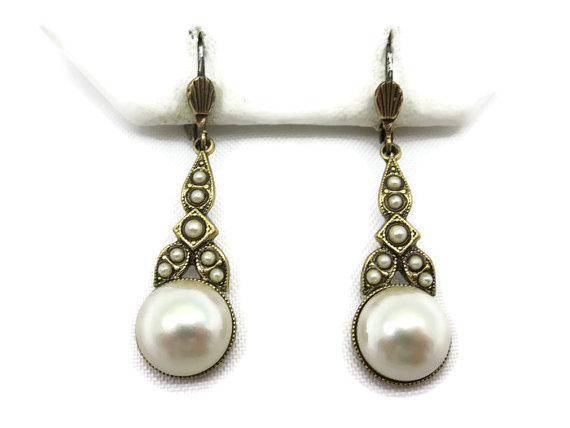 Hochzeit - Pearl Dangle Earrings - Faux Pearls, Bridal, Wedding Costume Jewelry, Victorian Revival