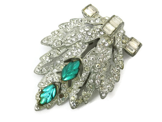 Hochzeit - Art Deco Dress Clip - Green Leaves Rhinestone Bridal Jewelry