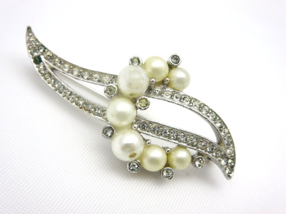 Wedding - Pearl and Rhinestone Brooch - Marvella 1950s Costume Jewelry