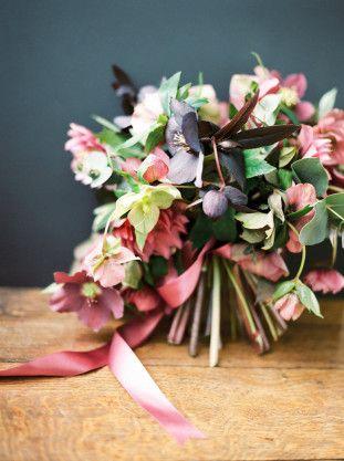 Wedding - Christmas Rose: Dreamy Winter Floral & Boudoir Inspiration