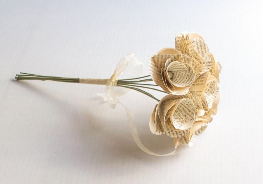 Hochzeit - Book Page Bouquet -Book Bouquet -Book Flowers -Paper Roses -7 Paper Roses -Storybook Wedding