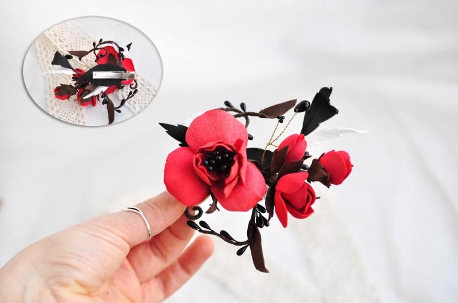 Mariage - Red floral hairpiece  flower Hair Red Poppy Fabric flower hair clip Bridesmaid Poppy hair clip red flower clip red flower hair red headpiece