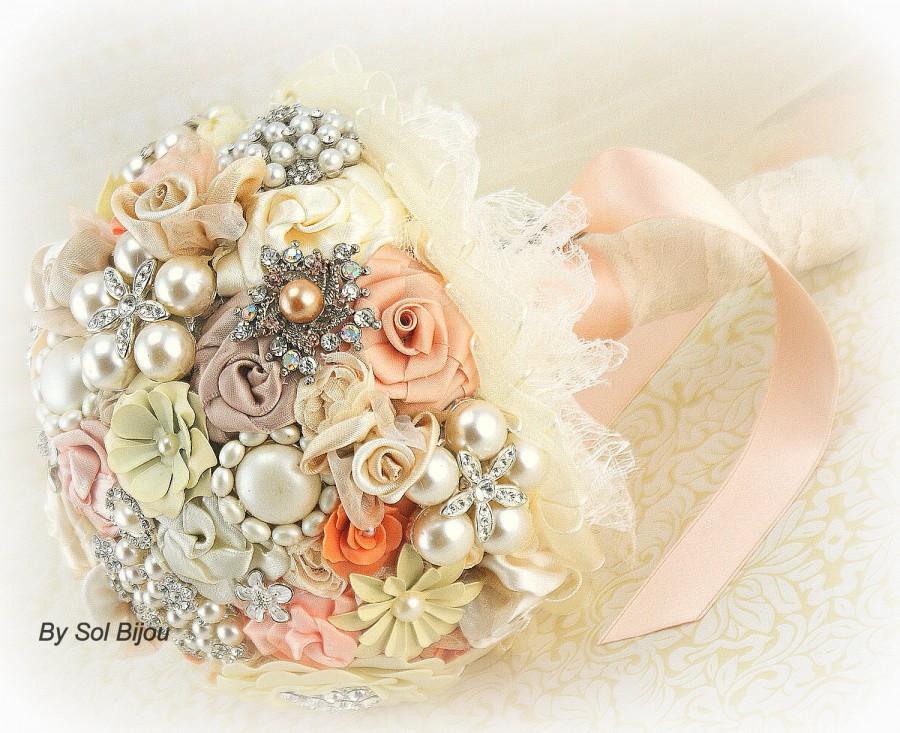 Mariage - Brooch Bouquet, Peach, Coral, Tangerine, Blush,Ivory, Tan, Champagne, Bridal, Vintage Style, Elegant Wedding,Crystal Bouquet, Pearl Bouquet