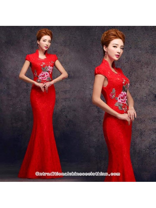 Hochzeit - Floral embroidered stand up TangZhuang collar red lace wedding dress