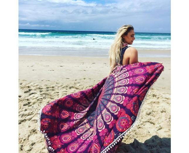 Mariage - Roundie Mandala Tapestry  Beach Throw