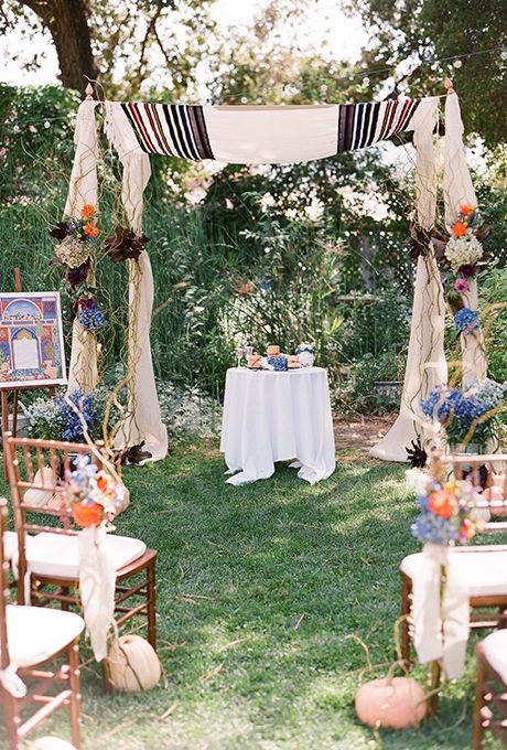 Свадьба - Amazing Ceremony Structures For Your Wedding