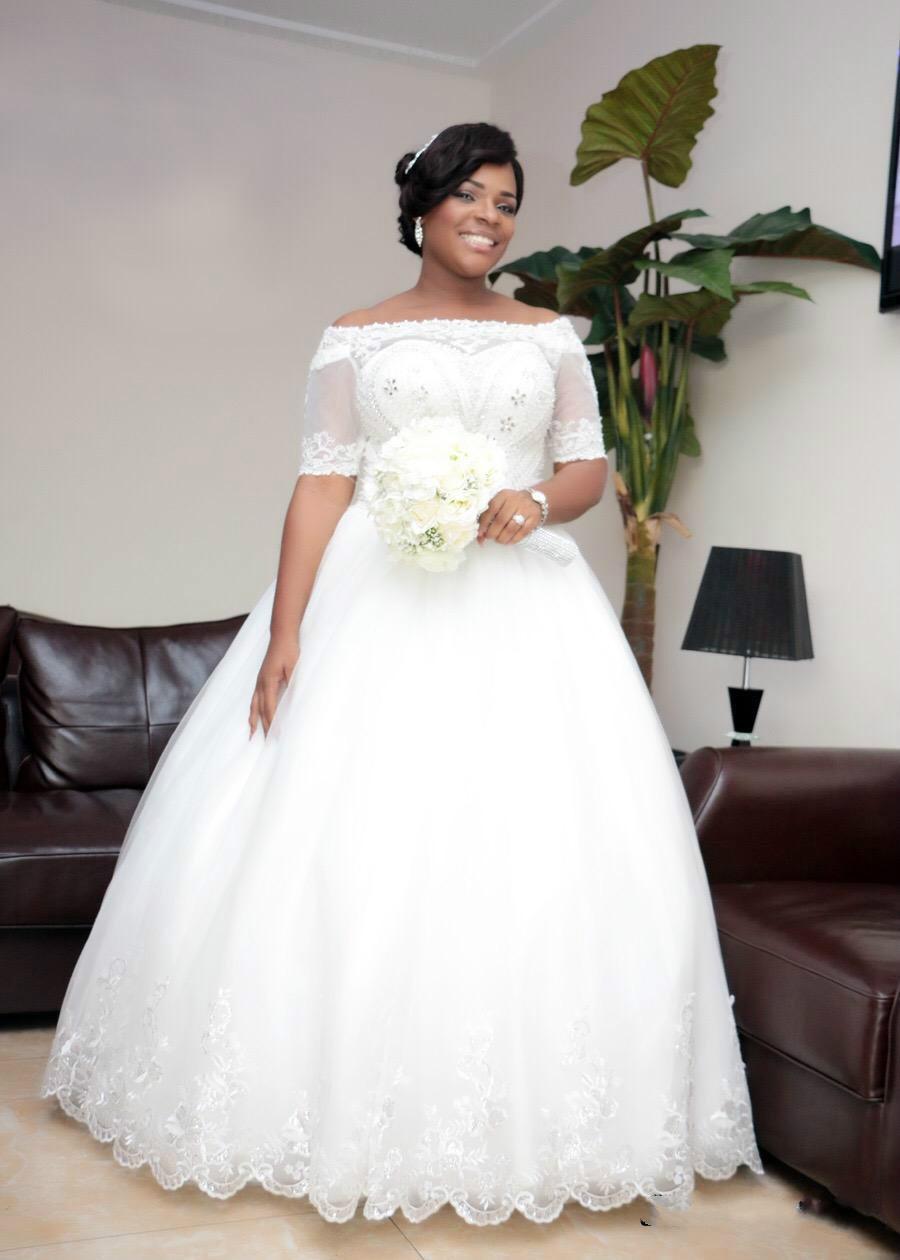 زفاف - Vintage Beaded Lace Plus Size Ball Gown 2016 Wedding Dresses with Illusion Short Sleeve Sequins Tulle Bridal Gowns A-Line Online with $107.6/Piece on Hjklp88's Store 