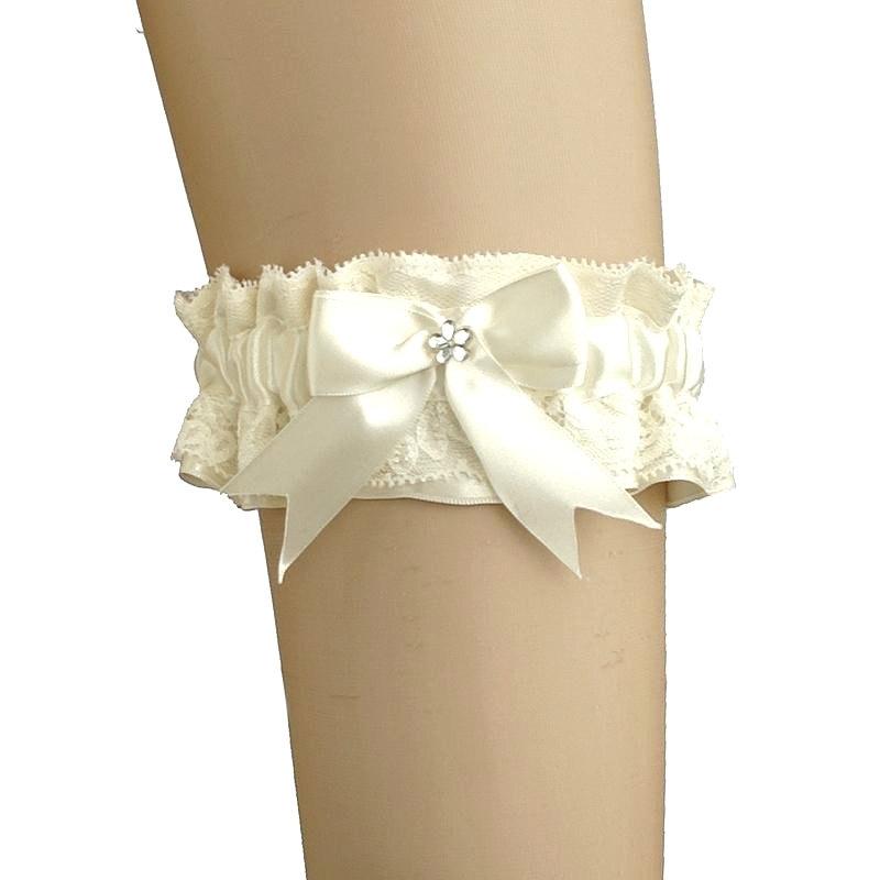 Mariage - bridal ivory lace garter, garter in wedding, vintage or shabby chic style, wedding lingerie, handmade garter , stretching, bride garter 0115