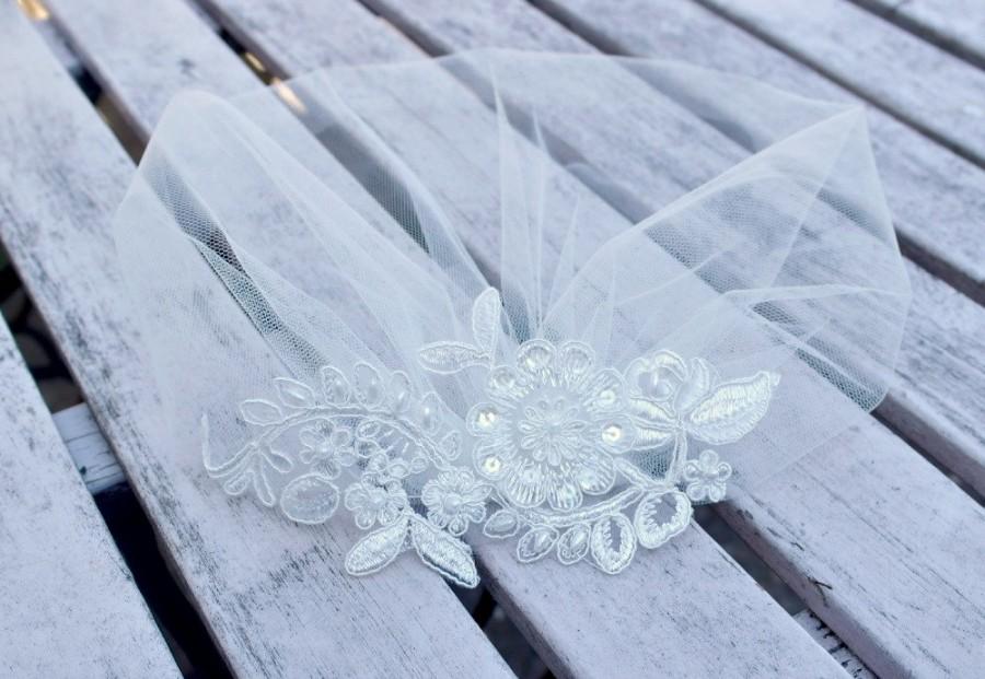 Wedding - Ivory Tulle Birdcage Veil, Vintage Style Petite Veil  Mini Blusher Illusion Tulle  Veil