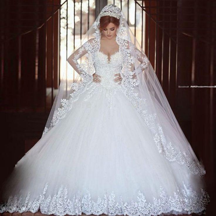 Mariage - Luxury Vintage Long Sleeves Lace Wedding Dress