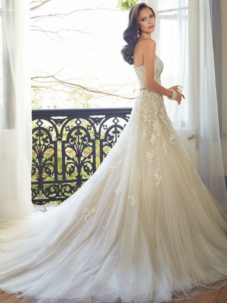 Hochzeit - Sweetheart Light Champagne Lace Applique Wedding Dress