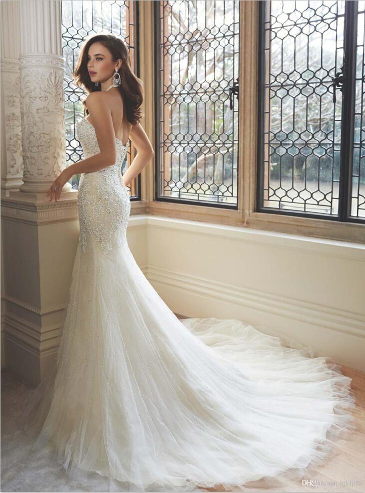 Свадьба - New Arrival Mermaid Wedding Dresses Fitted Bodice Beaded Lace Sexy 2016 Applique Tulle Sweetheart Chapel Length Bridal Gowns Dress Online with $121.73/Piece on Hjklp88's Store 