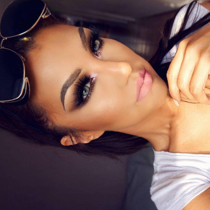 Свадьба - ♥AURORA ♥ On Instagram: “❄⛄✌ Eyeshadows From DYNASTY Palette By @motivescosmetics /Sombras De La Paleta DYNASTY De @motivescosmetics  Lipsticks  SEND & STONE By…”