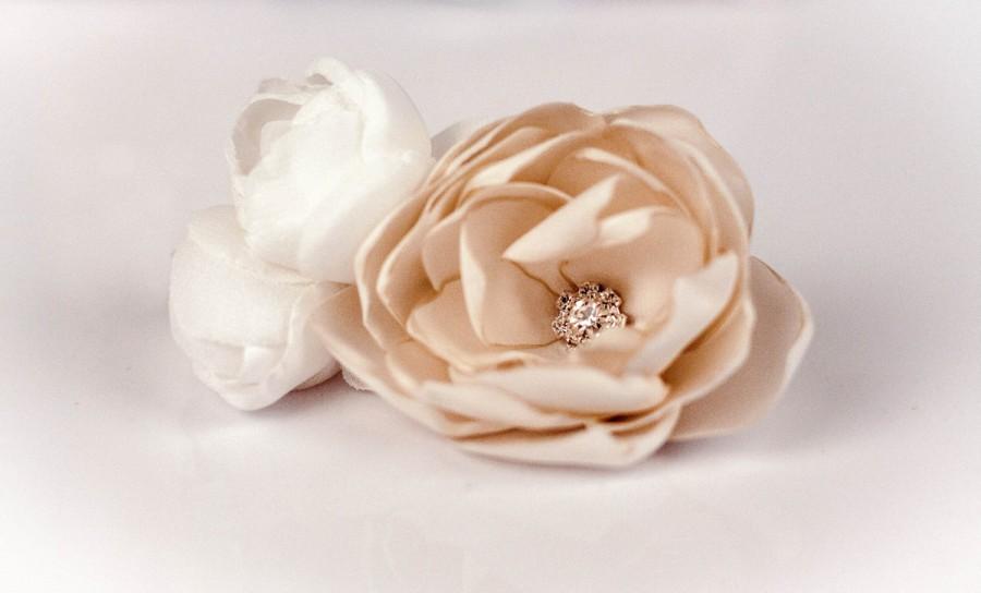Wedding - Wedding Accessories, White Flower Bridal Hair, Wedding hair accessory,  Swarovski Crystal, Bridal Accessory, Champagne, flower ivory