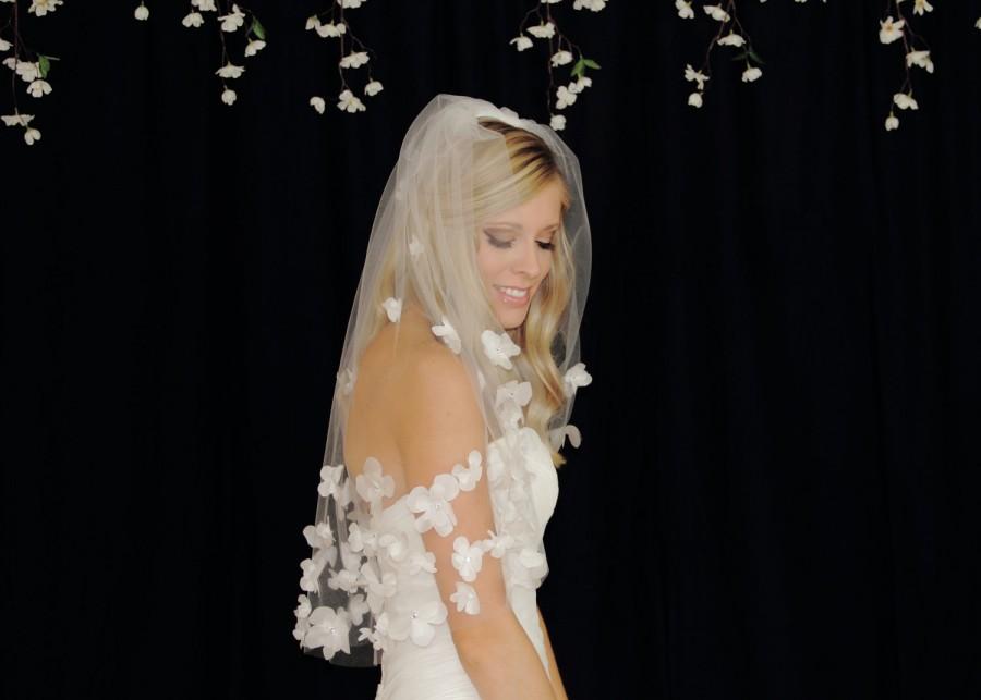 زفاف - Elbow Length (30 inch) Silk Flower Bridal Veil with over 75 Flowers, Swarovski Crystal, White or Ivory Tulle Wedding Veil, Style 1003