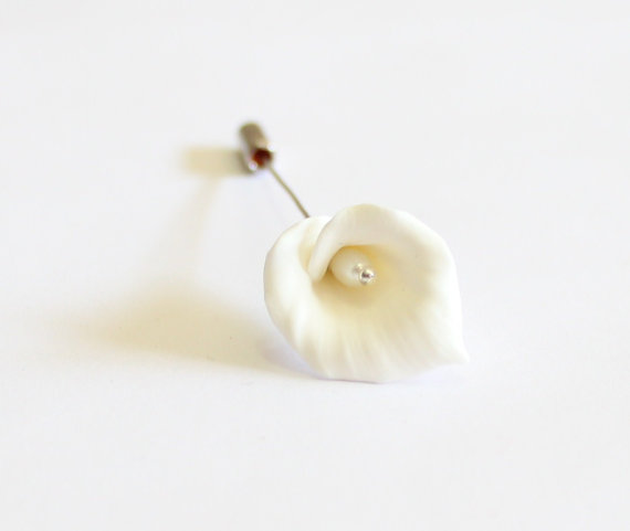 Свадьба - Calla Lilies Boutonniere, Country Bride loop Forest breastplate, groom boutonniere, Calla Lilies Brooch