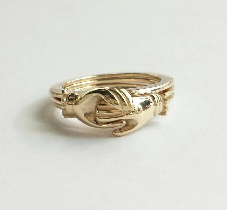 زفاف - 14K Gold Gimmel Ring, Antique Fede Ring, Gold Engagement Ring, Betrothal Ring, Claddagh Ring. Protective Hands Ring