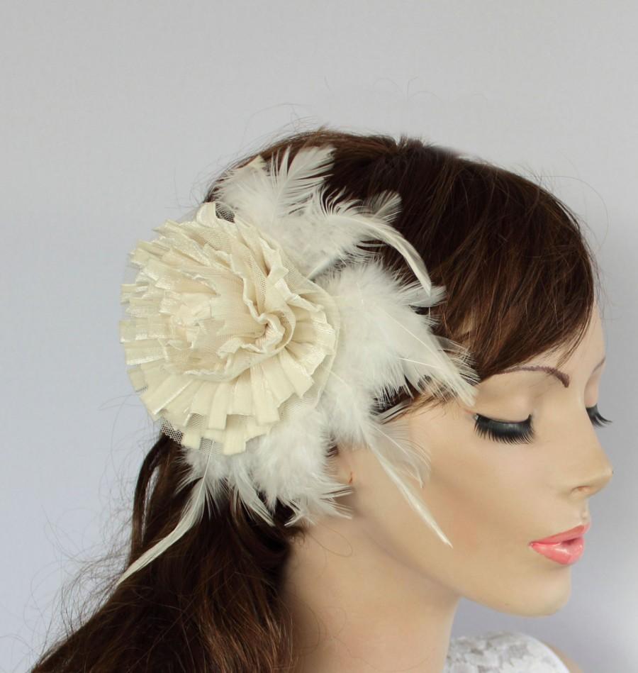 Wedding - Bridal Fascinator, Ivory Velvet Bridal Headpiece, Feathery, 1920s Bridal Barrette Hair Piece Art Deco Glam Fall Winter Wedding Handmade