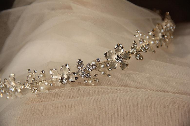 Hochzeit - Bridal Headband, Bridal Headpiece, Wedding Accessory made of clear crystals and ivory pearls.