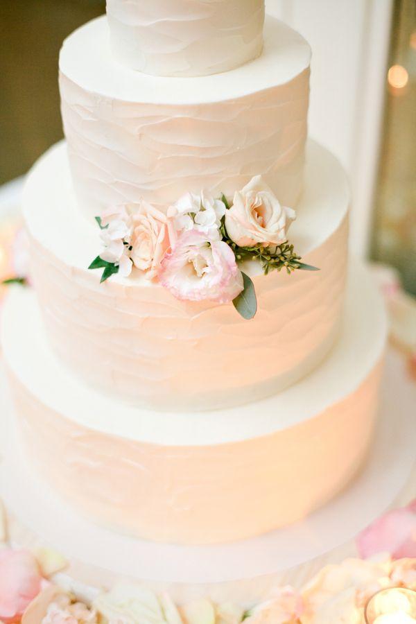 زفاف - Wedding Cake With Brushed Buttercream And Flowers
