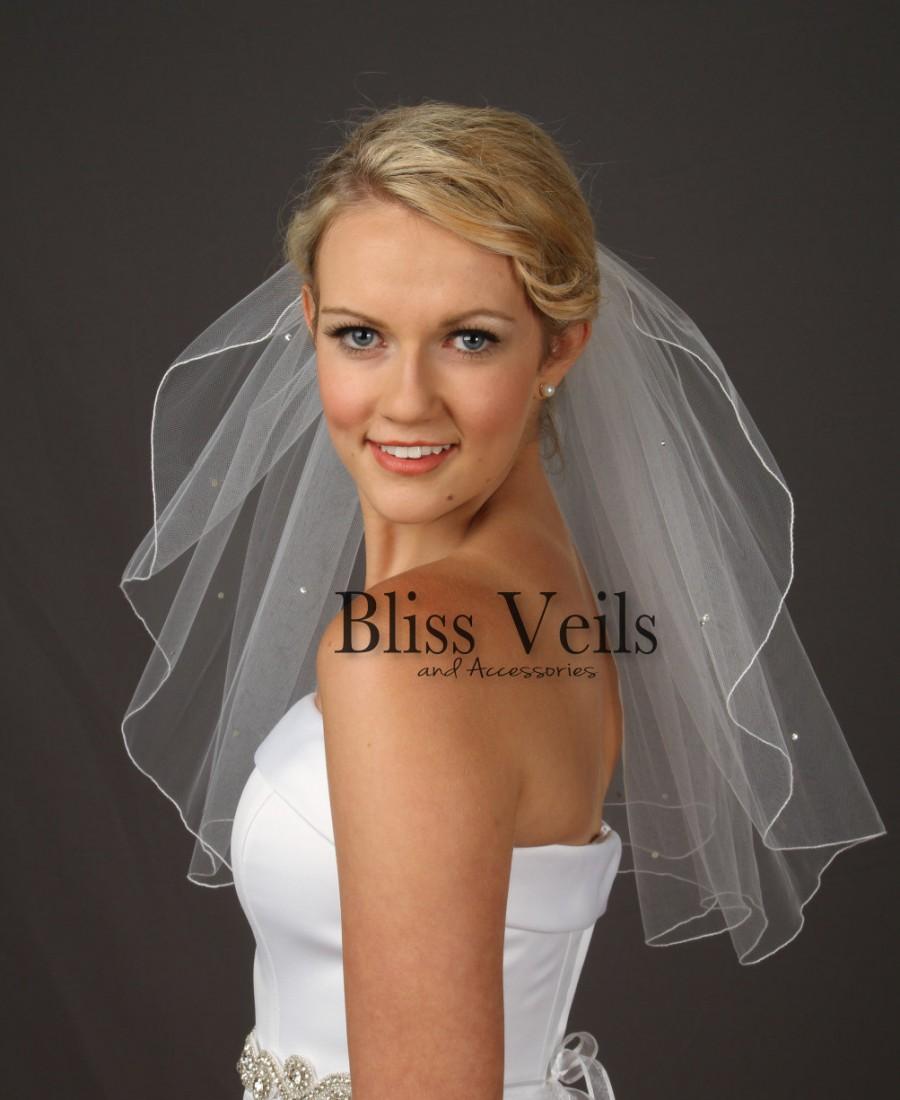 Hochzeit - Pencil Edge Veil,  Shoulder Length Wedding Veil, One Layer Veil, Scattered Rhinestones