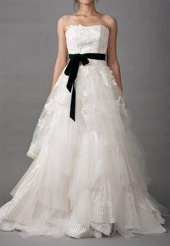 Wedding - Ivory Vera Wang Wedding Dress