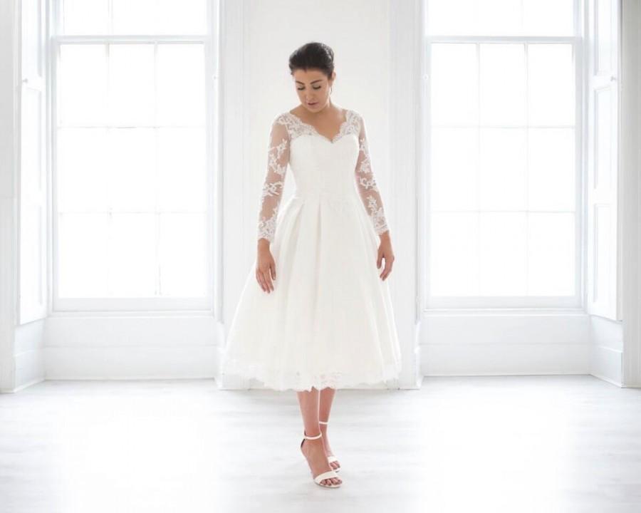 Hochzeit - Beautiful Tea Length wedding dress with sleeves and keyhole back