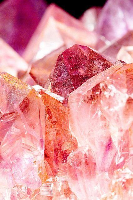 زفاف - Which Crystal Are You?