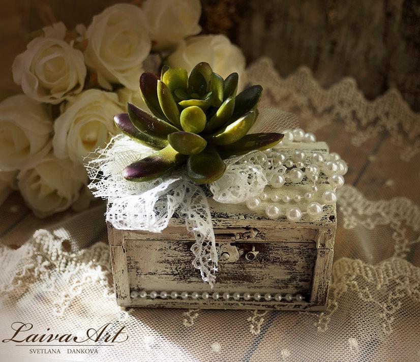 Hochzeit - Personalized Wedding Ring Bearer Pillow Box Succulents Wedding Ring Pillow Box Rustic Ring Bearer Box Vintage Wedding 