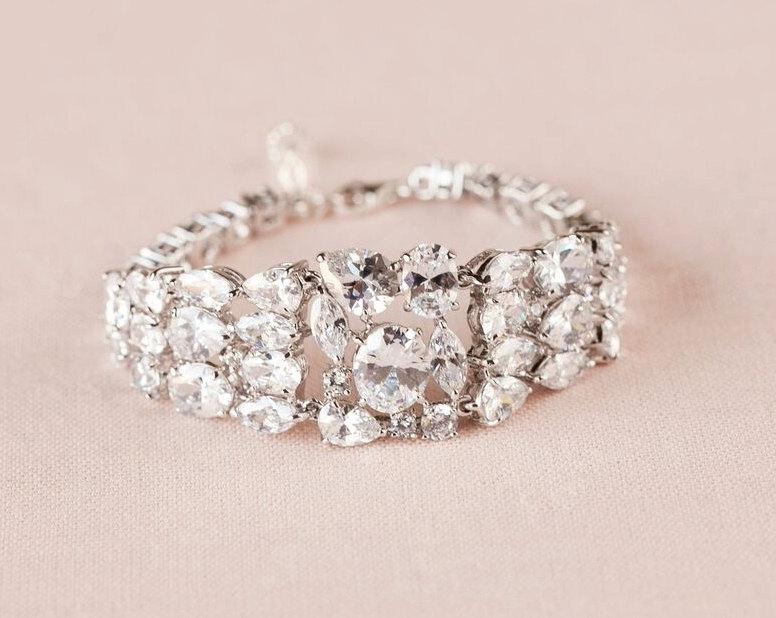 Mariage - Crystal Bridal Bracelet, Crystal Wedding Bracelet,  Swarovski Bridal jewelry, Wedding Jewelry, Long Bridal Earrings, Keelin Bridal Bracelet