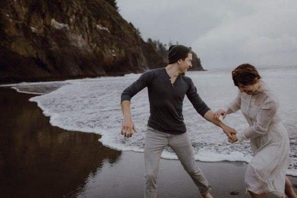 Mariage - This Dead Man's Cove Engagement Will Make Your Heart Race With Wanderlust