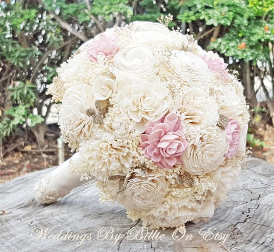 Mariage - Blush Pink Champagne Ivory Sola Bouquet, Blush Wedding, Champagne Wedding, Alternative Bouquet, Rustic Shabby Chic, Bridal Accessories, Sola