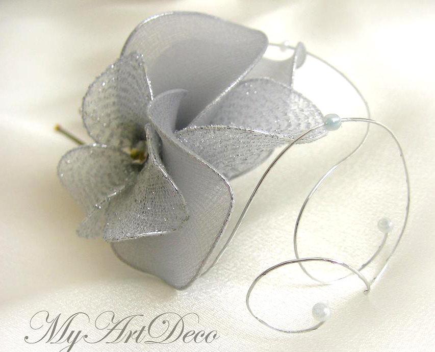 زفاف - Wedding headpiece Silver hair clip  Silver fascinator Grey and silver hair flower Hair flower Silver headpiece Bridesmaid headpiece