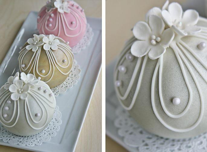 Wedding - Bauble Cakes « Emmalee Elizabeth Design