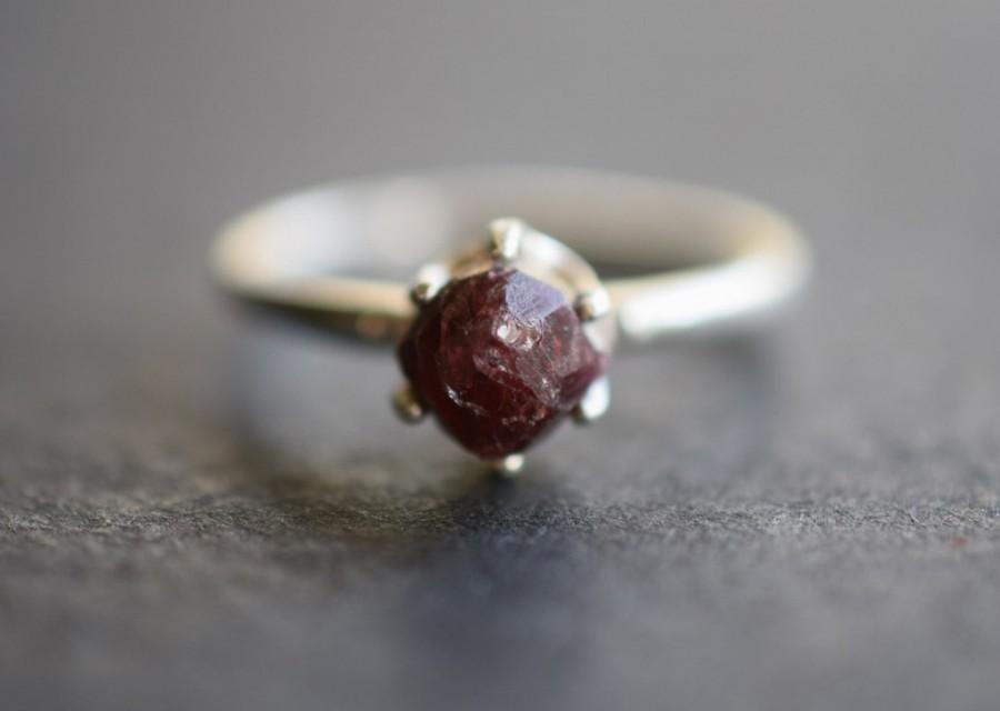 Mariage - Raw Garnet Ring, Sterling Silver Garnet Ring, Sterling Silver Jewelry, Uncut Raw Natural Garnet Ring, Alaskan Garnet