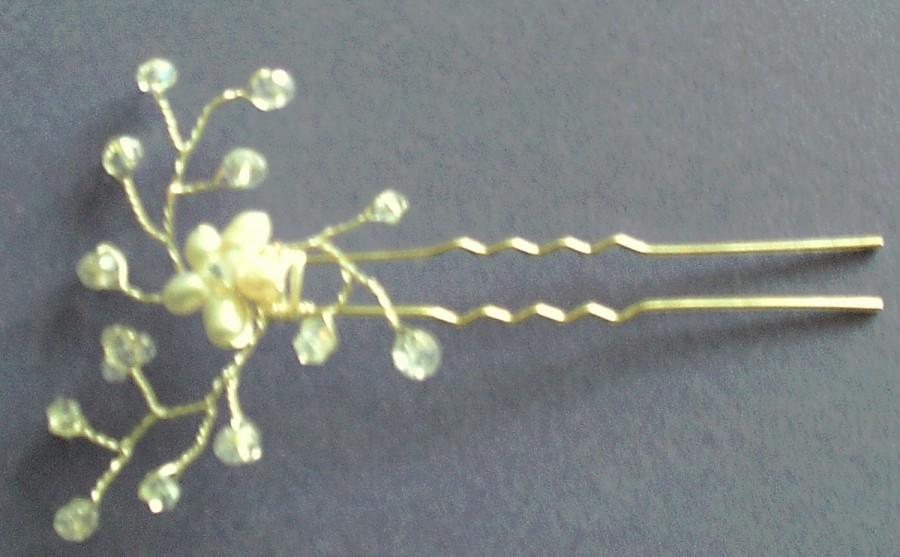 Hochzeit - Set of three fresh water and crystal hair pins