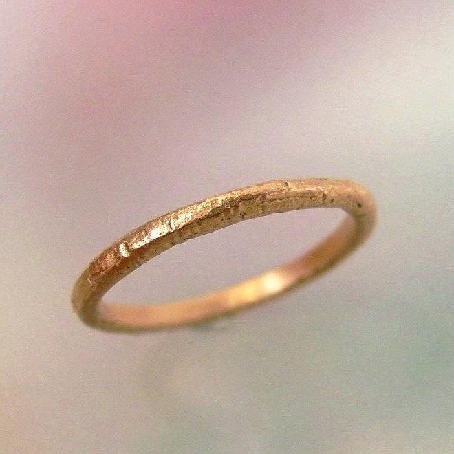 Hochzeit - Rose Gold Wedding Band, Rustic Wedding Ring, Textured 14k Rose Gold Stacking Ring, Womens Wedding Band, Thin Wedding Ring, Made to Order