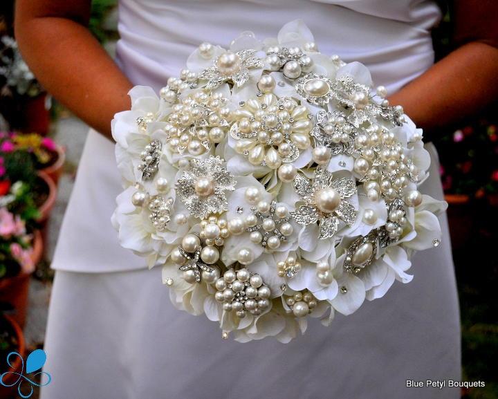 Hochzeit - LARGE Pearl Hydrangea Brooch Bouquet - Wedding Bouquet - Bridal Bouquet
