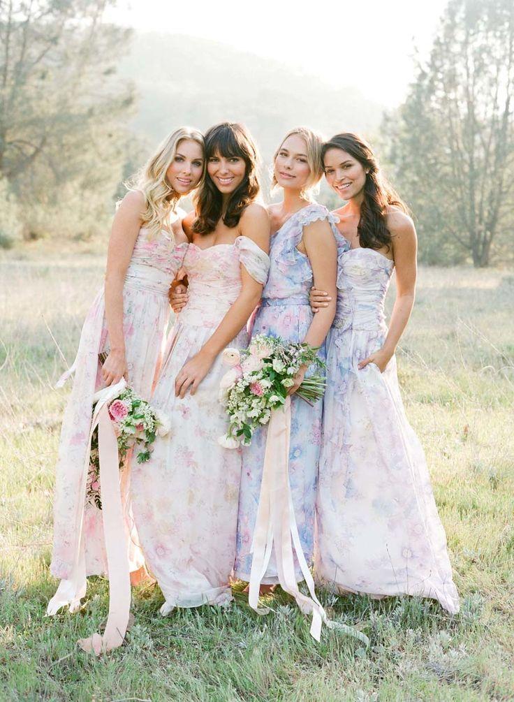 Hochzeit - Pastel Bridesmaids' Dresses As Pretty As A Bouquet Of Spring Blossoms
