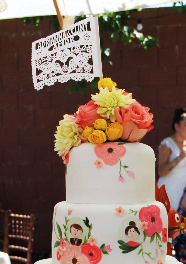 Wedding - Wedding Cake topper . Papel Picado Centerpiece Flags . DOS PALOMITAS