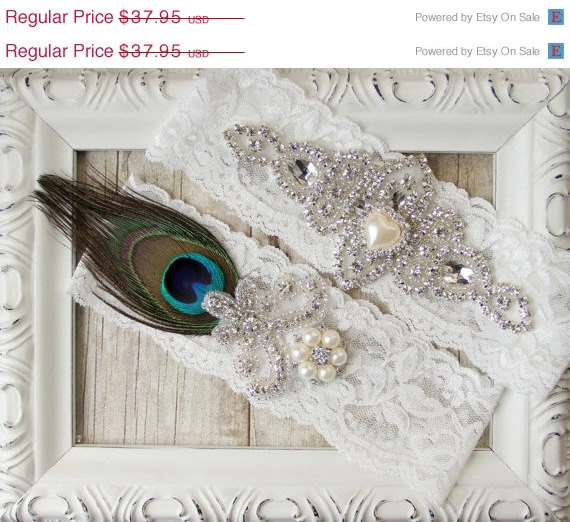 Mariage - Customizable Garter - Vintage Peacock Garter Set w/ Peacock Feather, Rhinestones and Pearls.  Crystal Garter Set